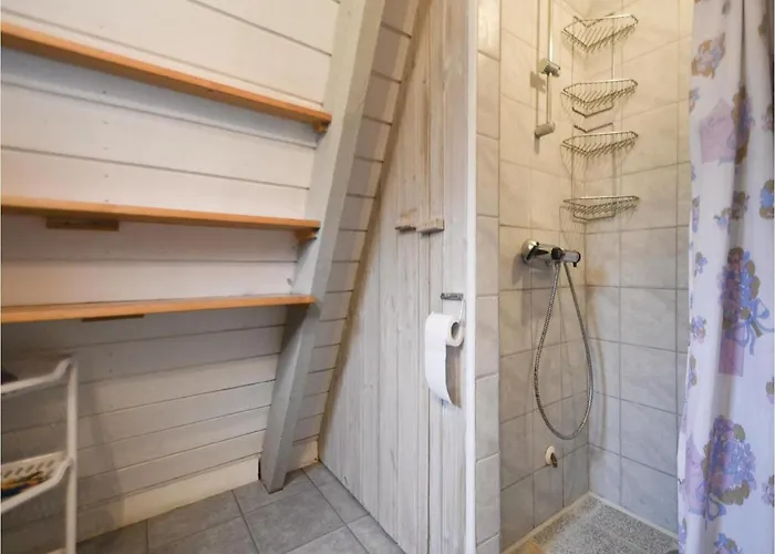 3 Bedroom Lovely In Feriehus *
