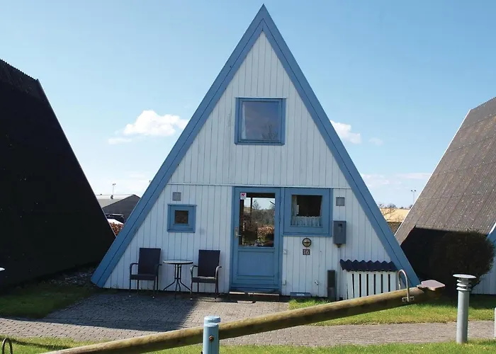 3 Bedroom Lovely In * Knebel